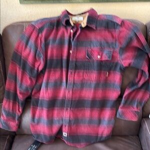 Men’s XL black and red Flannel legendary Whitetails